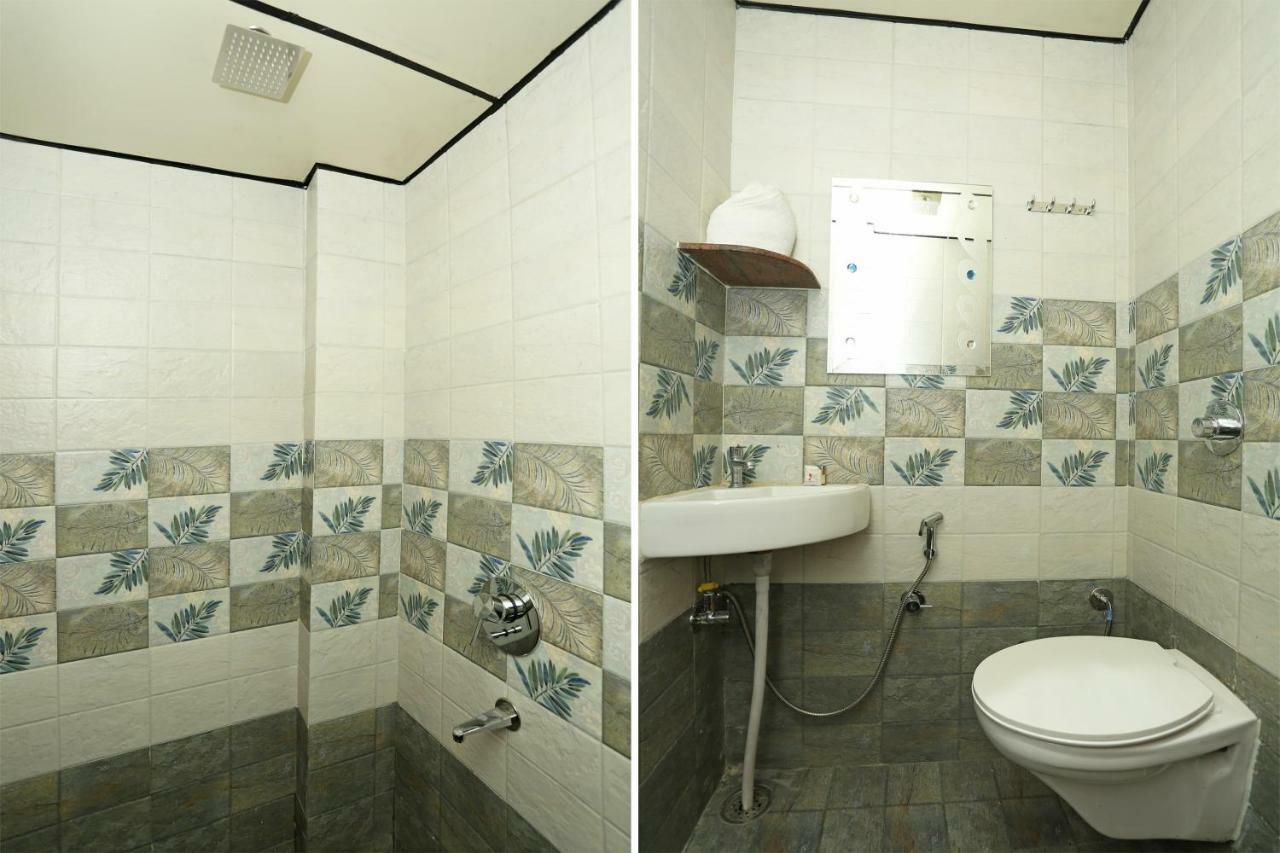 Oyo 18597 Satyam Hotell Meerut Exteriör bild